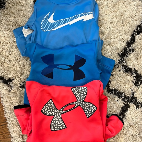 Nike and Under Armor hooded sweatshirts. - Picture 1 of 2